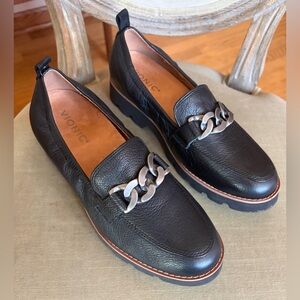 Vionic Black Leather Chain Loafers